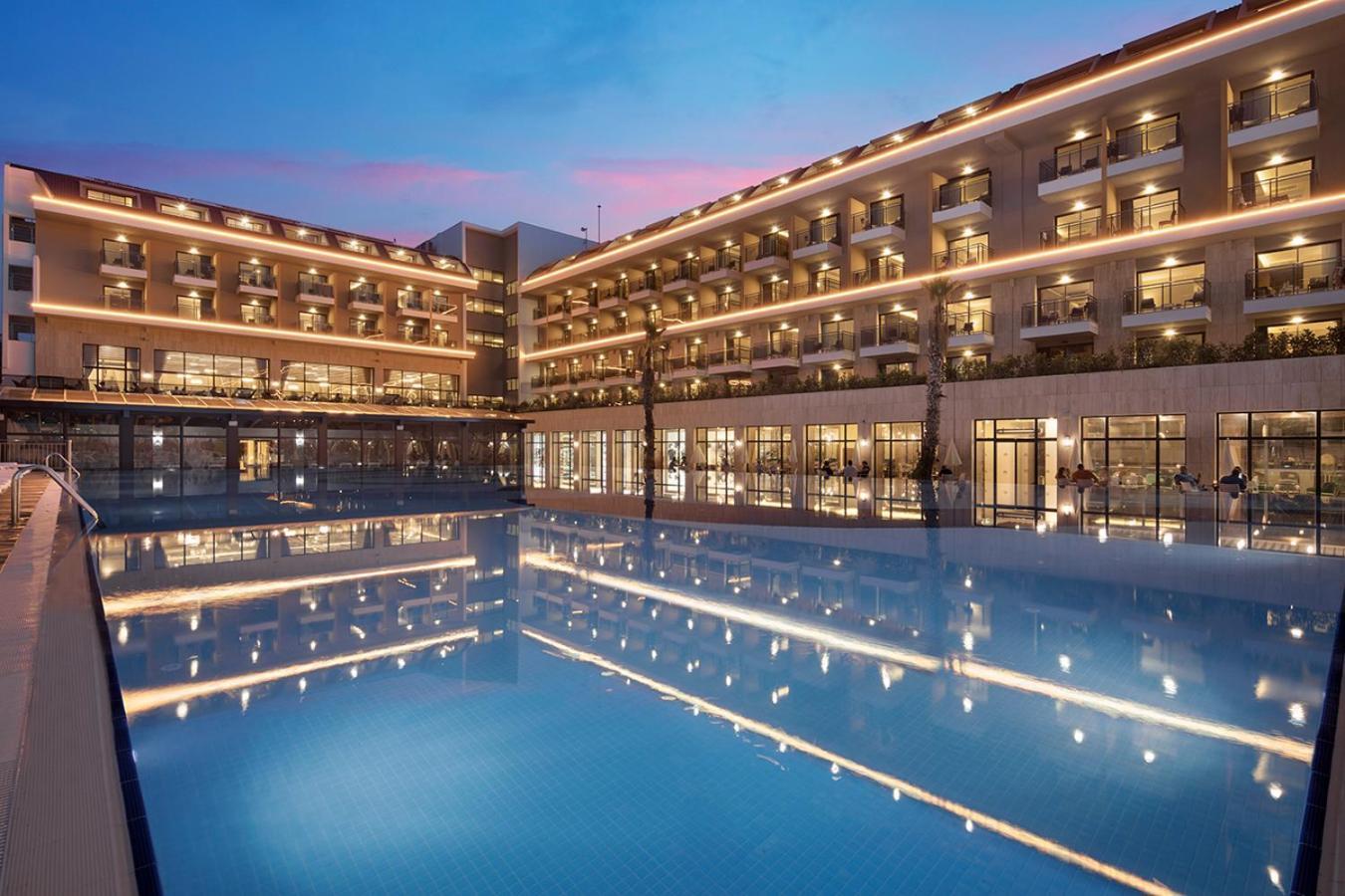 Aydinbey Queen's Palace & Hotel