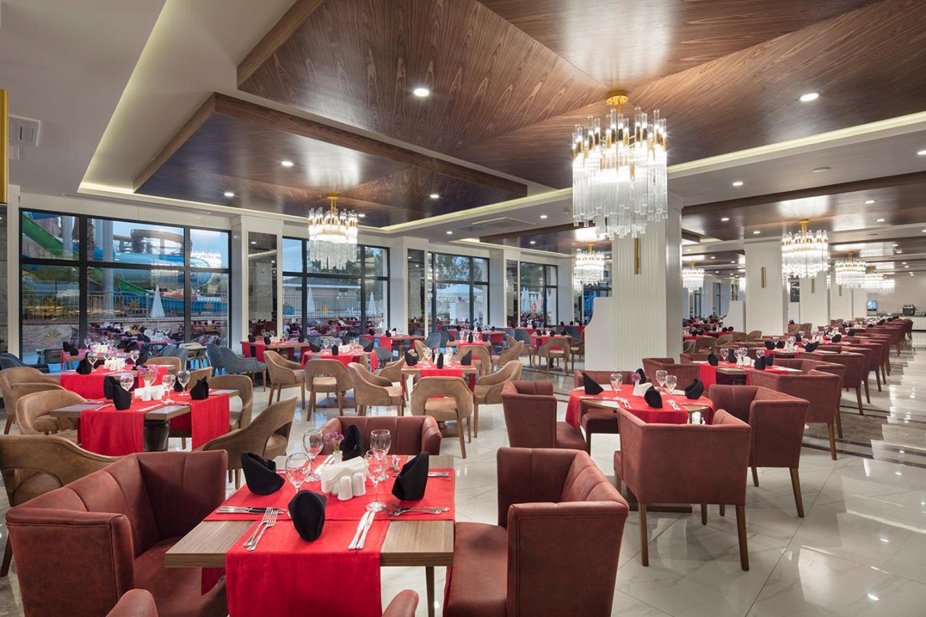 Aydinbey Queen's Palace & Hotel 5*